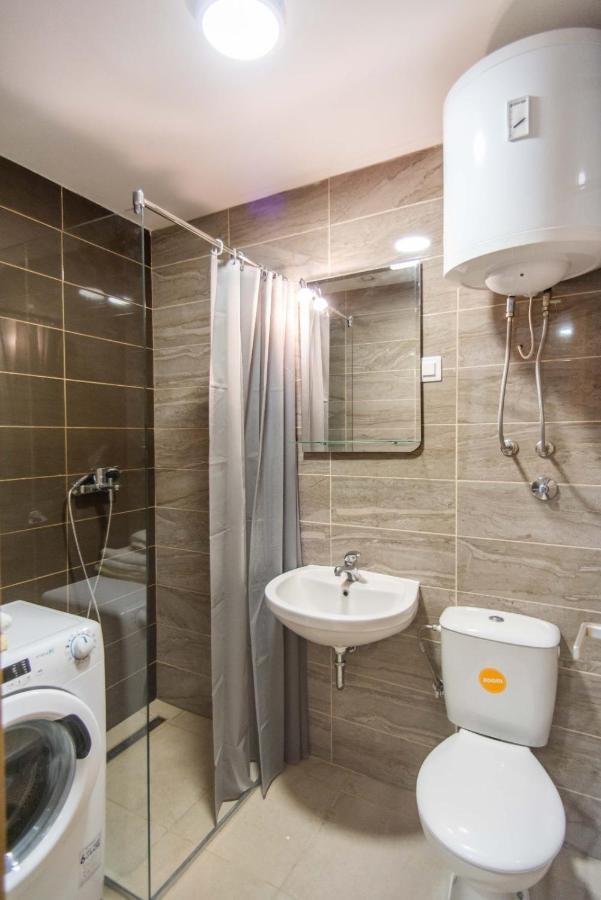 Sunny Hill Suite Ljubovic Podgorica Buitenkant foto